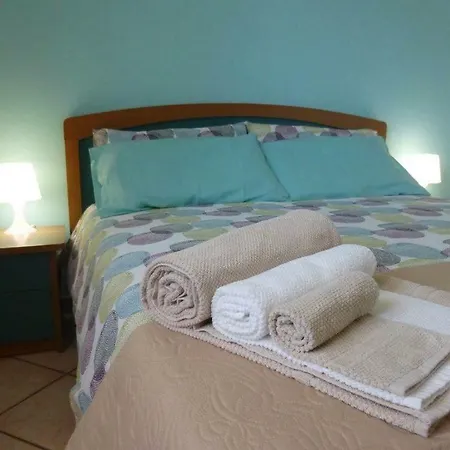 Fra Mare A Campagna-short Lets *